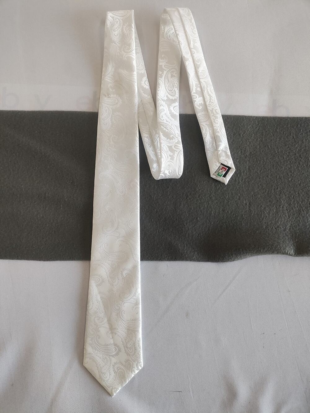 Brand Q Mens Necktie White Solid Satin Silk Blend Made in Italy Formal Tie